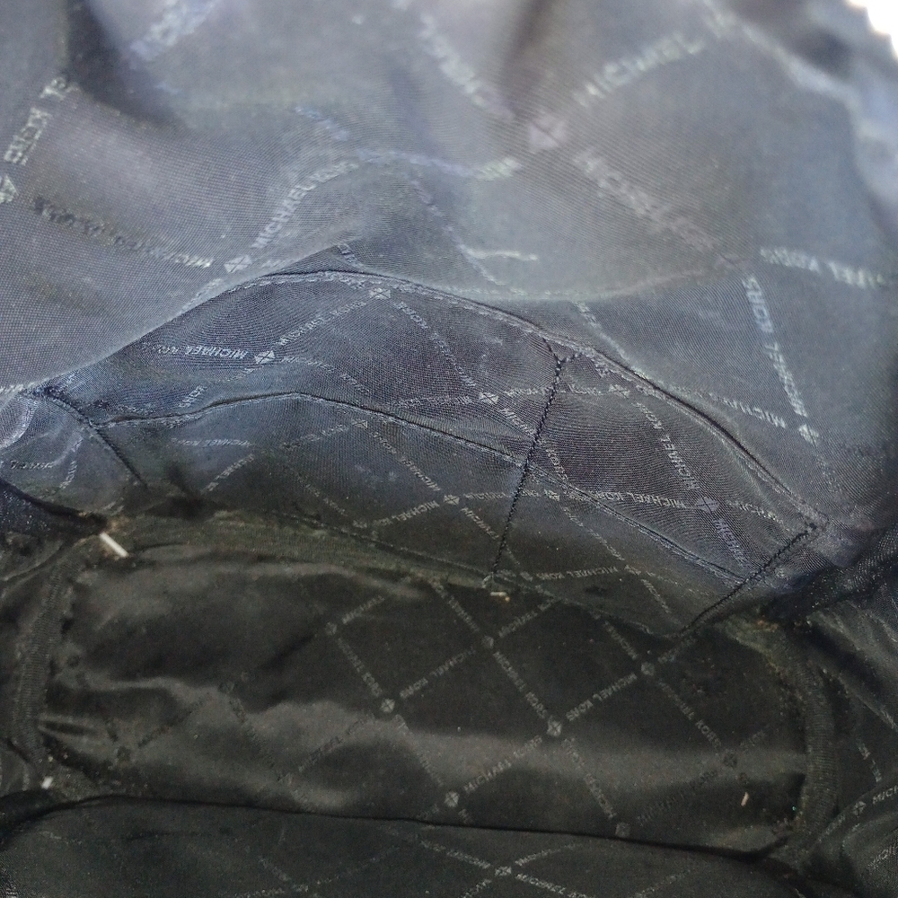 MK Abbey MD Quilted Backpack ( Leather) - Picture 11 of 12